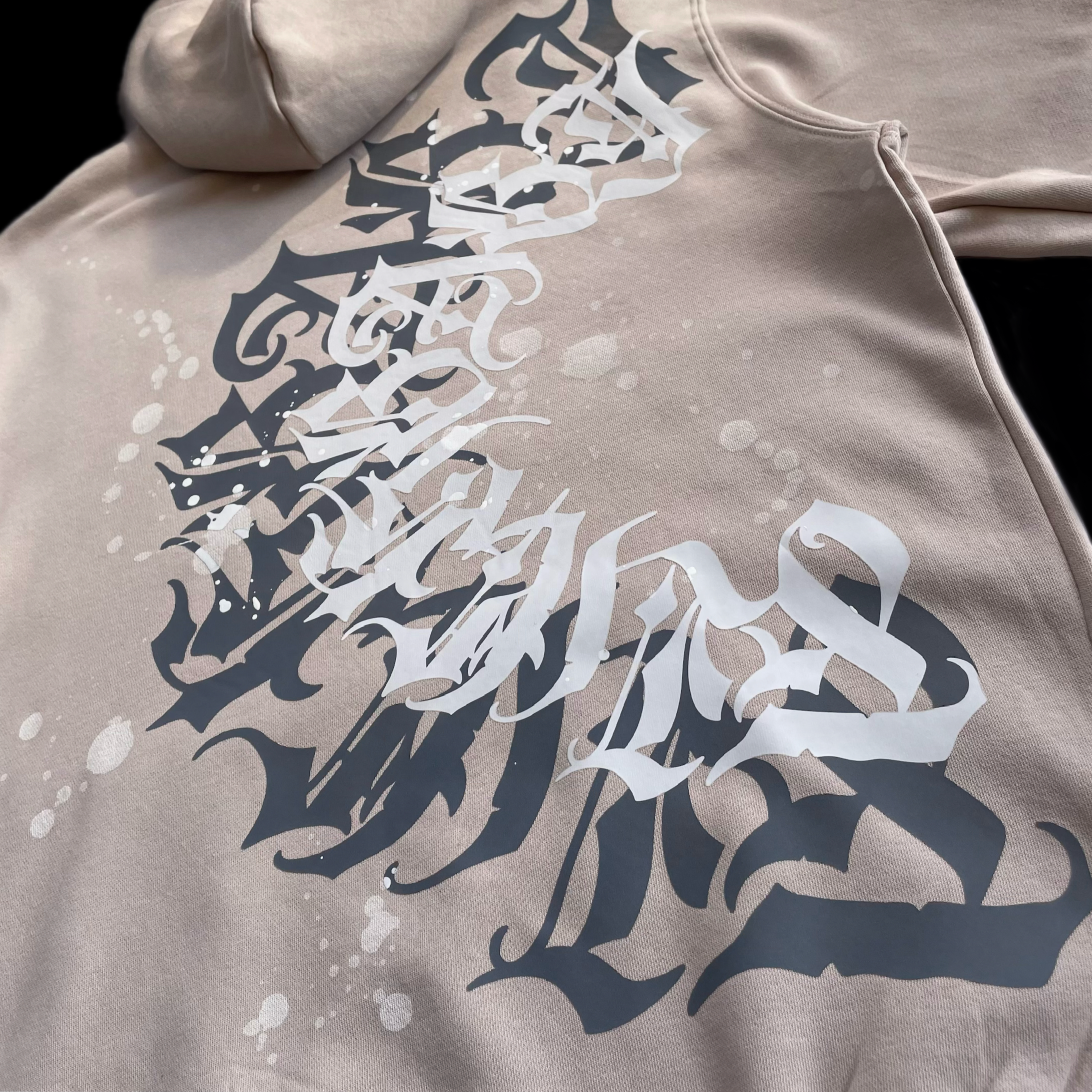 Poleron Hoddie modelo Mandala color beige