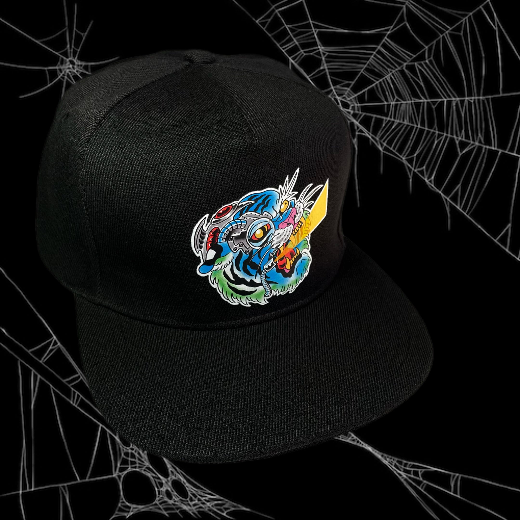 Gorra Jockey visera plana negra, modelo CYBORG TIGER color negro