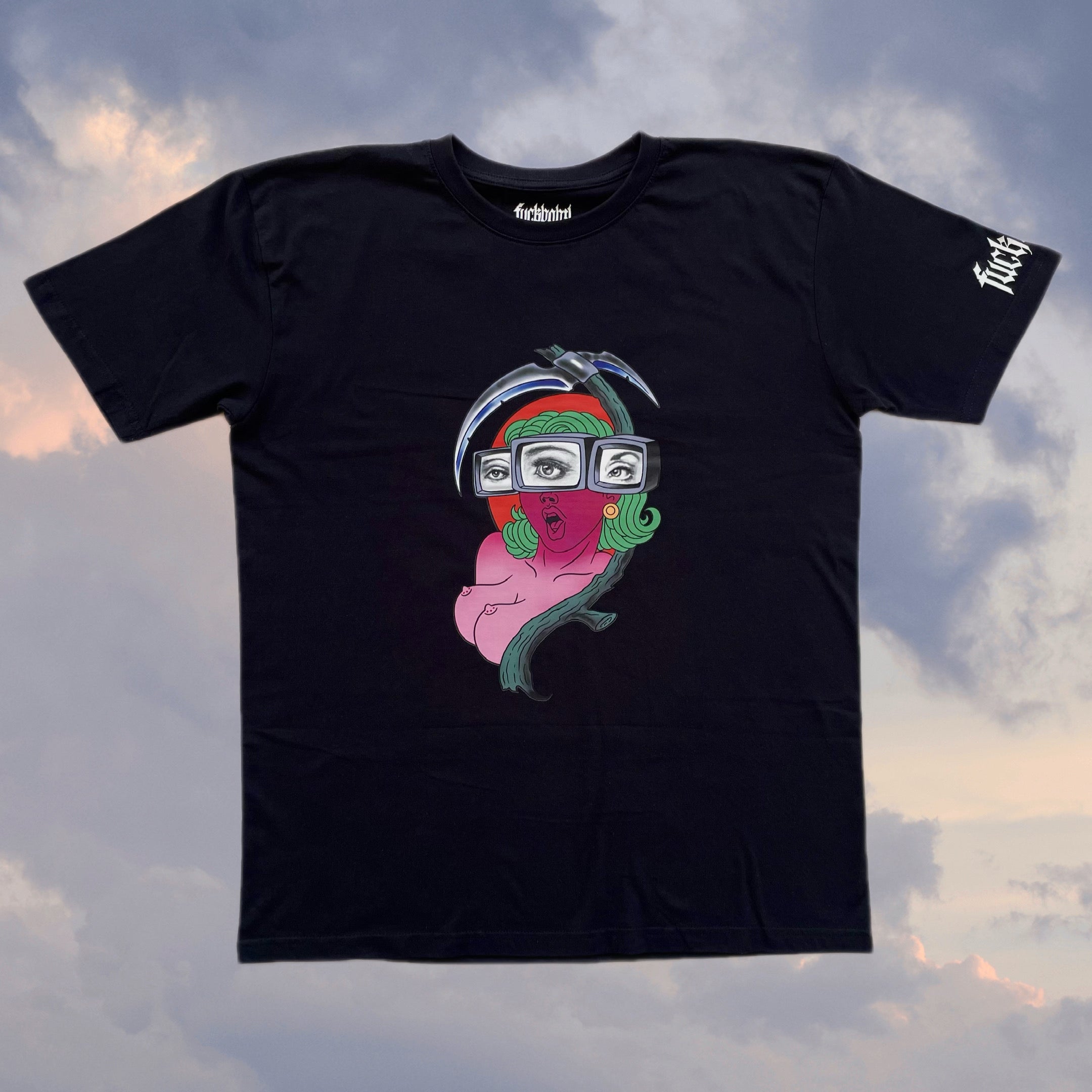 Polera THREECLOPS TV - Negra