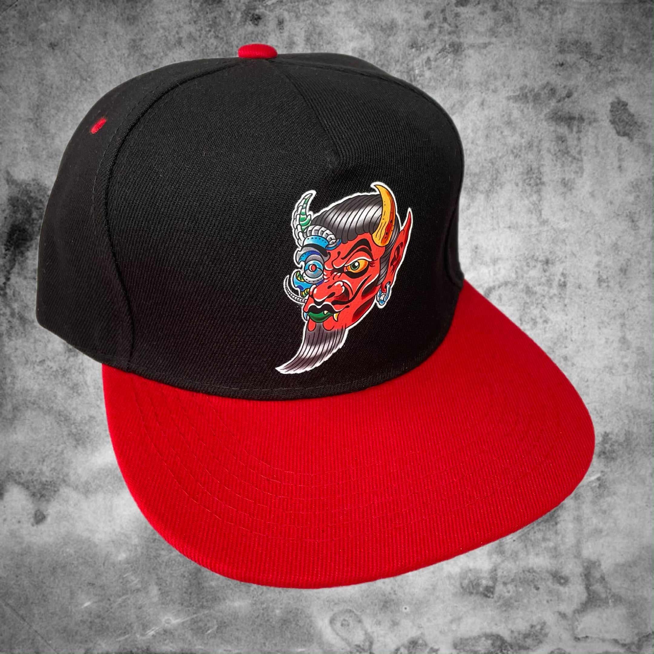 Gorra Jockey CYBORG DEVIL - Negro visera roja