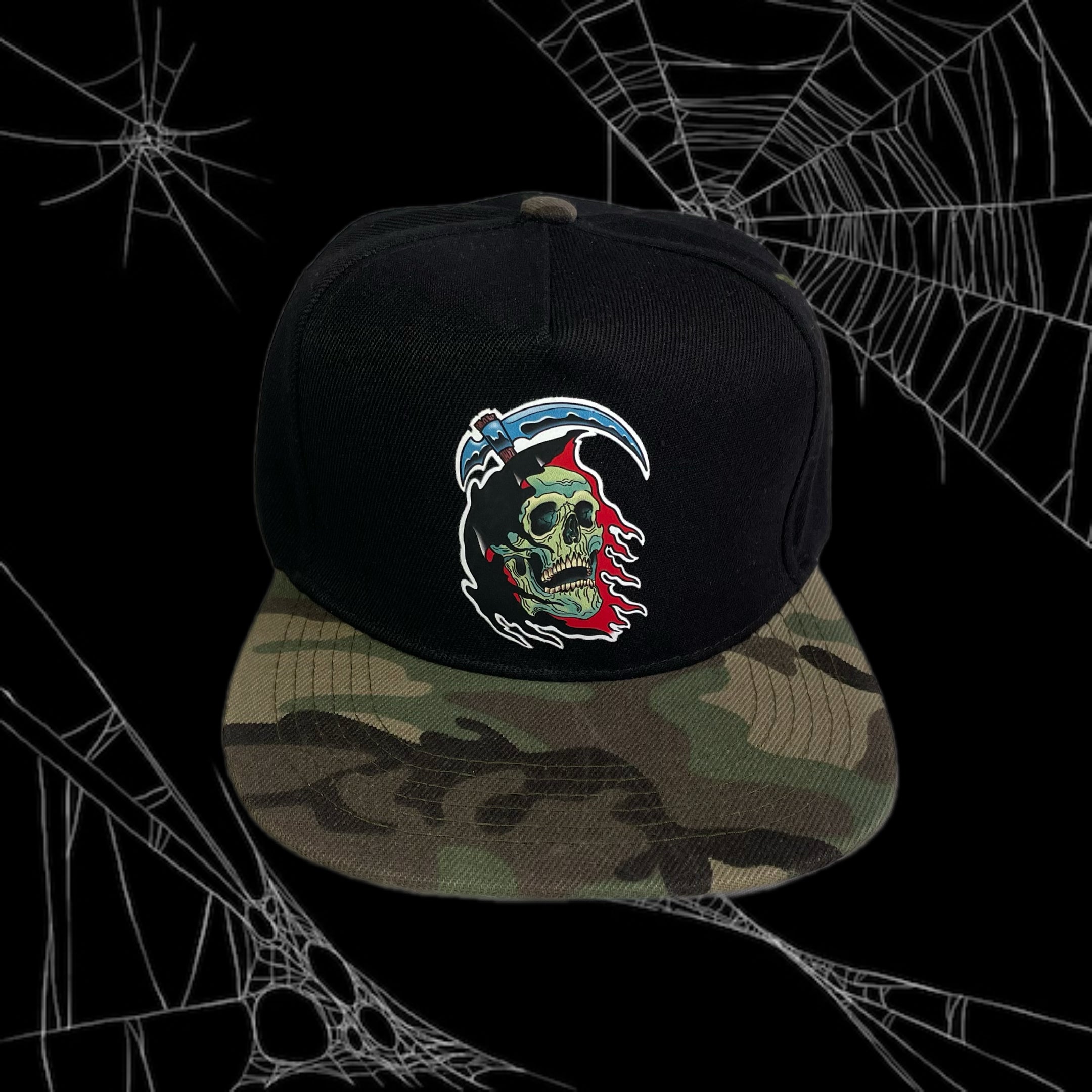 Gorra Jockey visera plana camuflada, modelo LA PARKA color negro